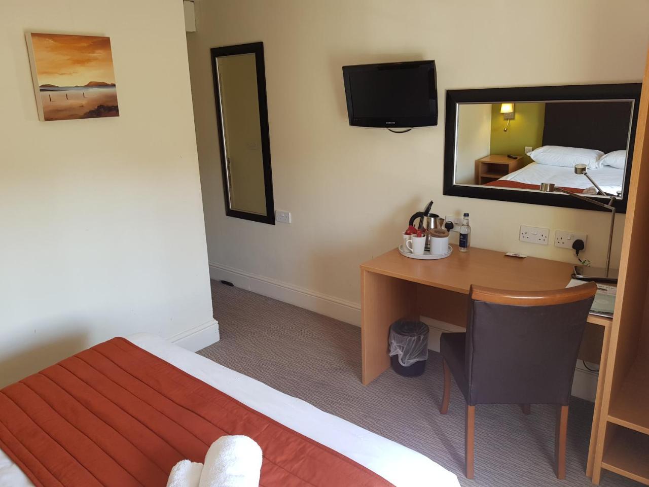 Rose And Crown Hotel Porthcawl Ngoại thất bức ảnh