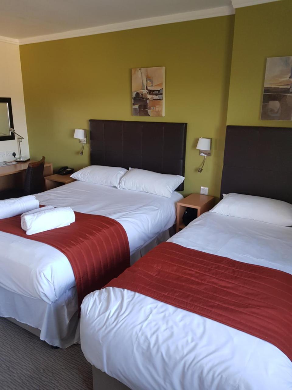 Rose And Crown Hotel Porthcawl Ngoại thất bức ảnh